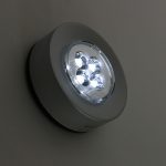 MIT LED-LEUCHTEN ENERGIE SPAREN